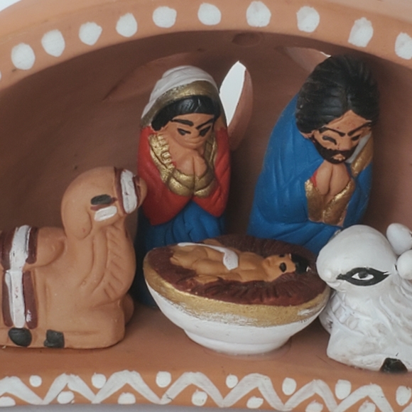 Peruvian Clay Nativity Handmade Christmas Creche from Peru Vintage Collectible - Picture 6 of 15